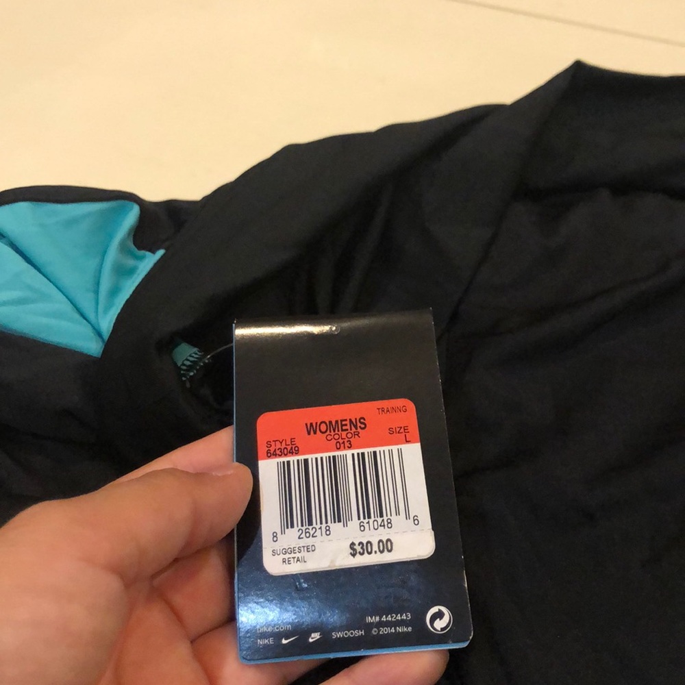 NWT Nike shorts - Picture 3 of 7